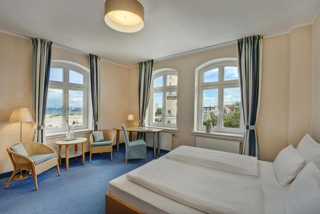 Hotel Am Leuchtturm Rostock Extérieur photo