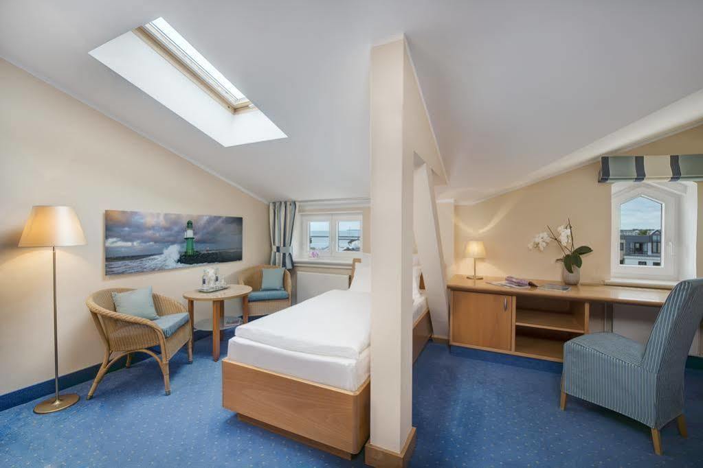 Hotel Am Leuchtturm Rostock Extérieur photo